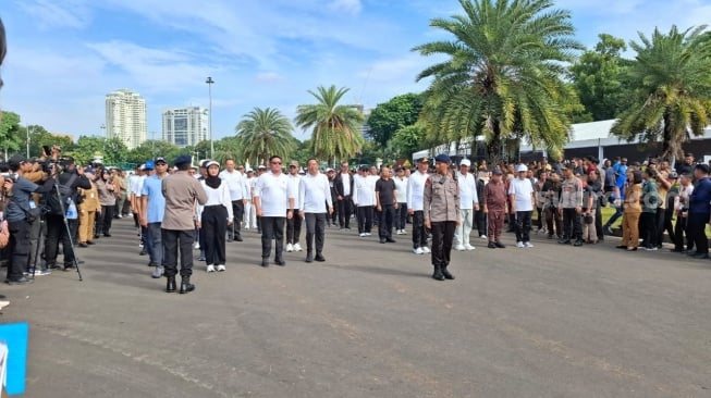 Gladi bersih pelantikan kepala daerah yang akan diselenggarakan pada 20 Februari mendatang. (Suara.com/Fakhri)