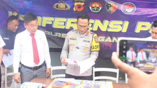 Polres Pangandaran Amankan Tiga Pengedar Obat Keras, Salah Satunya Ditangkap di Masjid