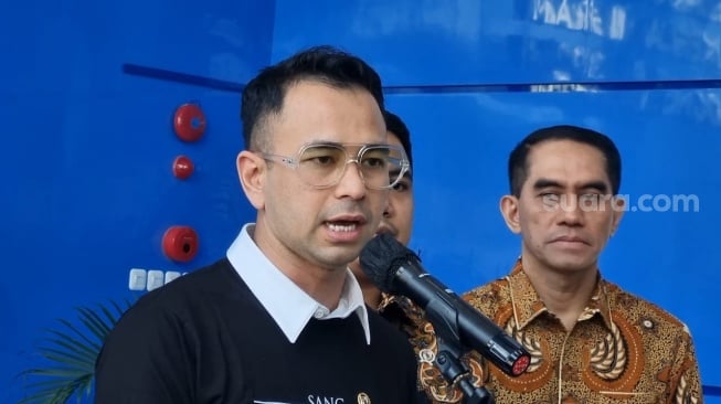 Raffi Ahmad Tepar dengan Wajah Lemas, Kini Diinfus di Rumah