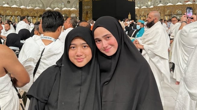 Syifa Hadju jalani umrah bareng keluarga (Instagram)