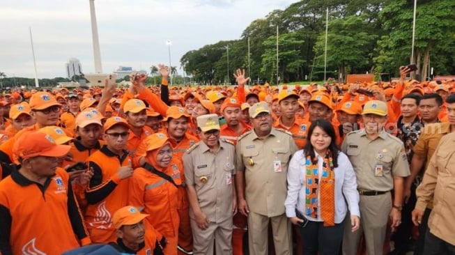 Gelar Apel Perdana di Plaza Selatan Monas Warisan Anies usai Lama Tak Dipakai, Pramono Bilang Ini