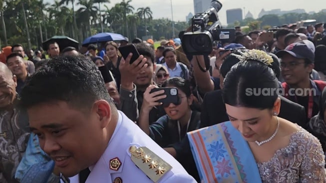 Momen Khofifah hingga Bobby Nasution Antre Masuk Tenda di Monas Jelang Pelantikan Kepala Daerah Terpilih