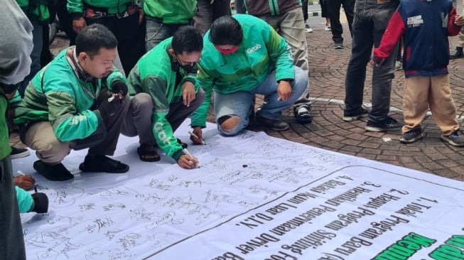 Langgar Aturan Pemerintah, Mitra Grab Yogyakarta Demo Tolak Program Baru Akses Hemat