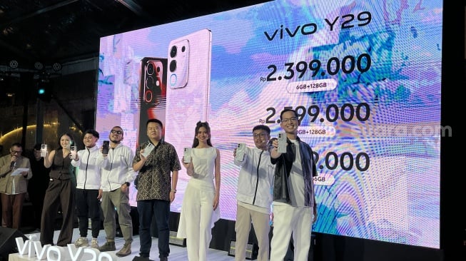 Vivo Y29 yang resmi meluncur ke Indonesia pada Senin (24/2/2025). [Suara.com/Dicky Prastya]