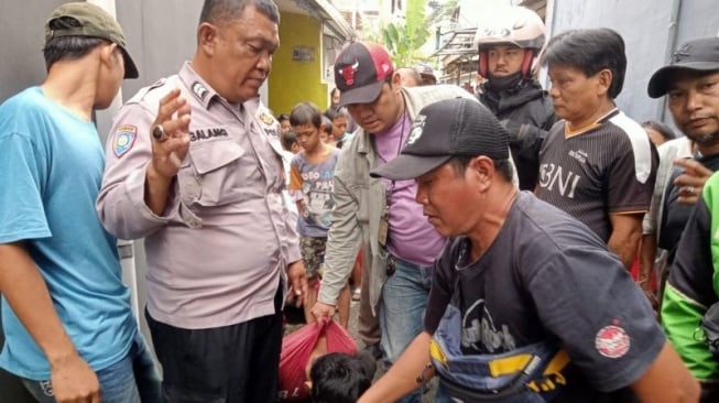 Pencuri Motor di Jaktim Ditangkap Warga, Jatuh dari Plafon dan Sempat Dikeroyok Massa