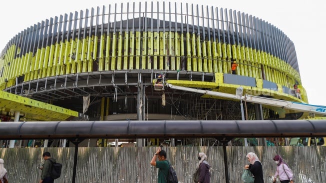 Penampakan bangunan baru Stasiun Tanah Abang, Jakarta, Selasa (25/2/2025). [Suara.com/Alfian Winanto]