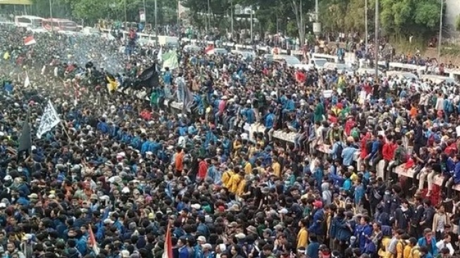 Cek Fakta: Tidak Ada Stasiun Televisi yang Meliput Aksi Indonesia Gelap