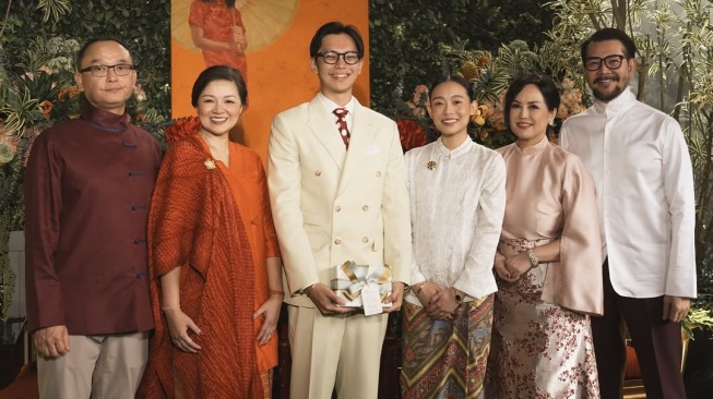 6 Momen Sangjit Brandon Salim dan Dhika Himawan, Digelar Sederhana di Rumah