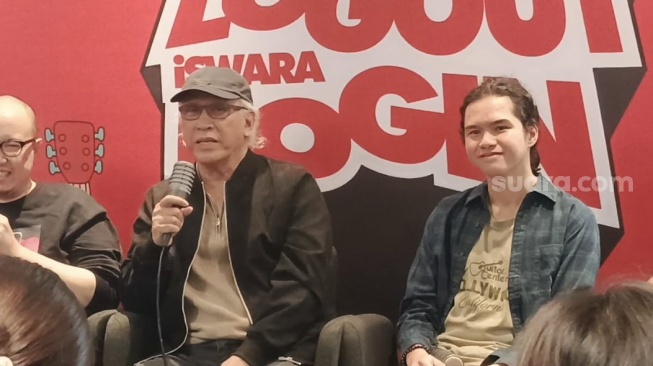 Iwan Fals Ungkap Peran Radio buat Lagu 'Bento' dan 'Oemar Bakrie'