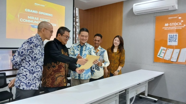 Mirae Asset Ajak Generasi Muda Semarang Berinvestasi Lewat Community Center