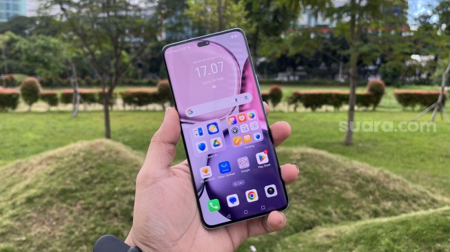 Review Honor X9c. [Suara.com/Dicky Prastya]