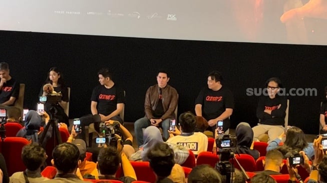 Konferensi pers trailer film Qodrat 2 di Plaza Senayan, Jakarta Pusat pada Kamis (27/2/2025). [Suara.com/Rena Pangesti]