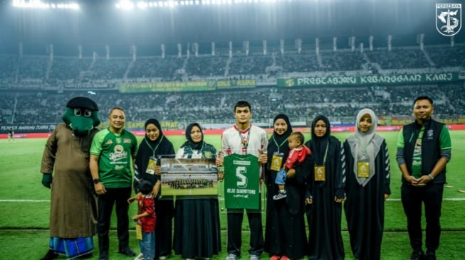 Paul Munster Persembahkan Kemenangan Besar Persebaya untuk Almarhum Bejo Sugiantoro