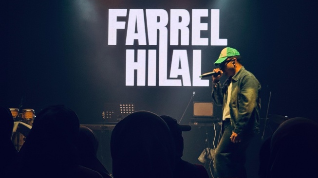 Farrel Hilal tampil dalam showcase Jaz Hayat di MBloc Live pada 27 Februari 2025. [Sony Music]