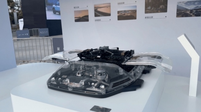 BYD Sealion 7 Versi Plug-in Hybrid Dilengkapi Sistem Navigasi Drone Mudahkan Pengguna Pantau Rute Perjalanan. (Foto: Ist) 