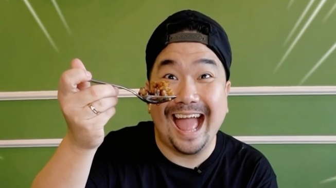 Sosok Nex Carlos, Caranya Review Makanan Dibandingkan dengan Codeblu