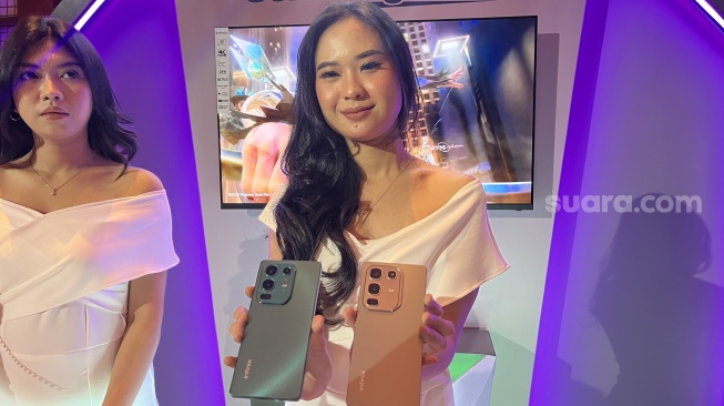 Infinix Note 50 dan Infinix Note 50 Pro yang resmi diluncurkan ke Indonesia pada Senin (3/3/2025). [Suara.com/Dicky Prastya]