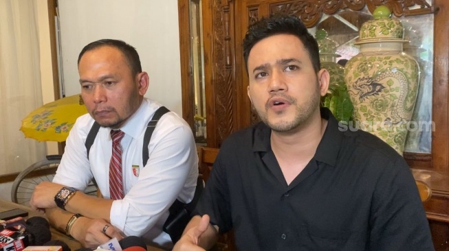 Qemil Zein saat ditemui di kawasan Pasar Minggu, Jakarta Selatan, Senin (3/3/2025) [Suara.com/Tiara Rosana].