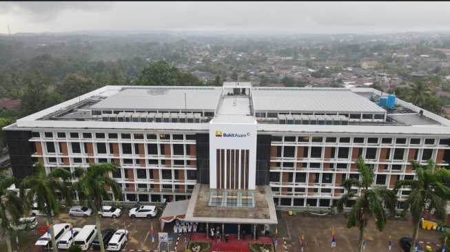 HUT ke-44 Bukit Asam (PTBA) : Menata Ulang, Menyulut Perubahan