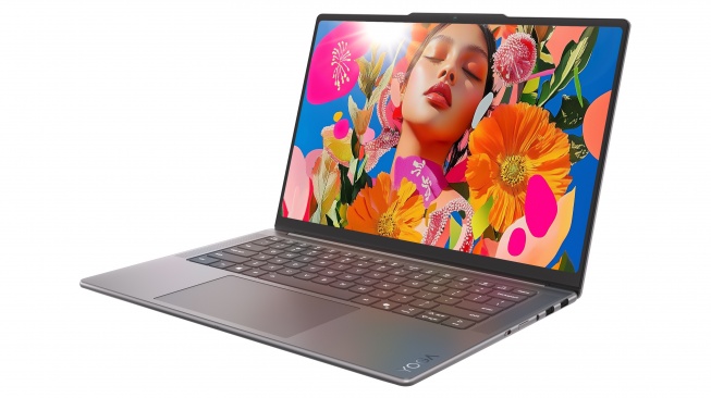 Yoga Pro 7i Aura Edition. [Lenovo]