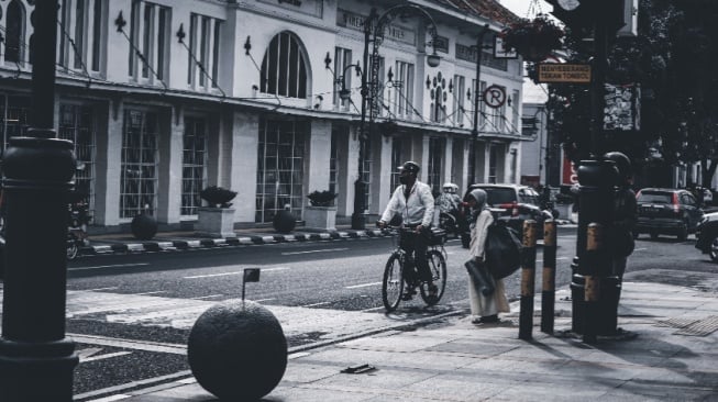 Ilustrasi suasana kota Bandung (Unplash/uji kanggo gumilang)