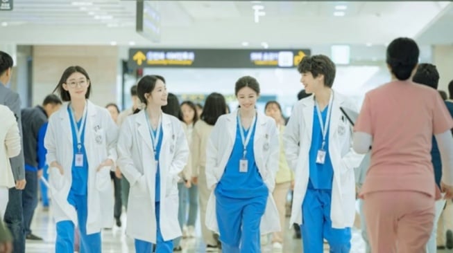 Intip Sinopsis Drama Resident Playbook, Spin-Off Hospital Playlist