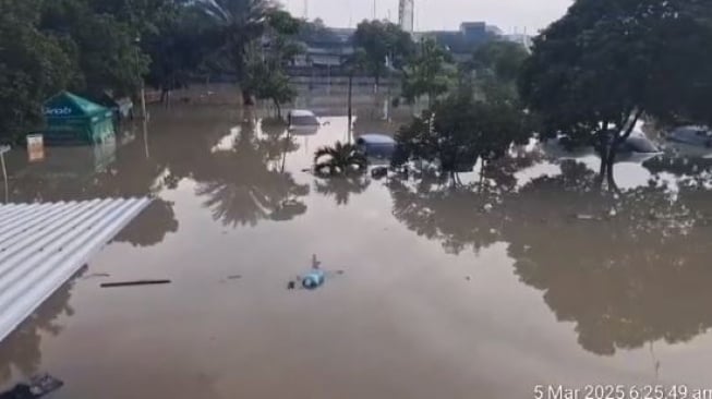 Cek Update Terkini Titik Banjir Bekasi, Stasiun Bekasi Mulai Surut