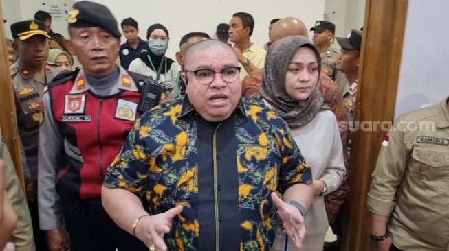 Razman Arif Nasution Sebut Hotman Paris Kelabakan dan Stres Dicecar Saat Sidang