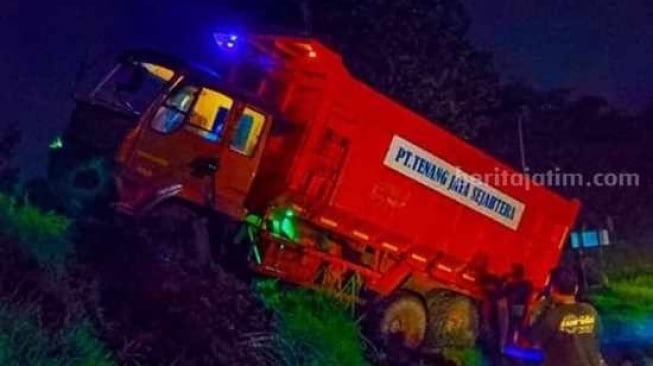 Cerita Korban Serangan Pelemparan Batu di Jalur Ploso-Gedeg Jombang: Truk Naik ke Atas Tanggul