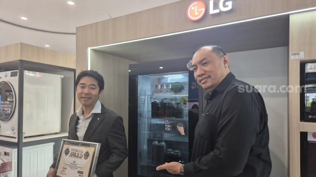 Perkenalan LG Bottom Freezer InstaView Auto Ice Maker, Jakarta, Kamis (6/3/2025). [Suara.com/Dythia]