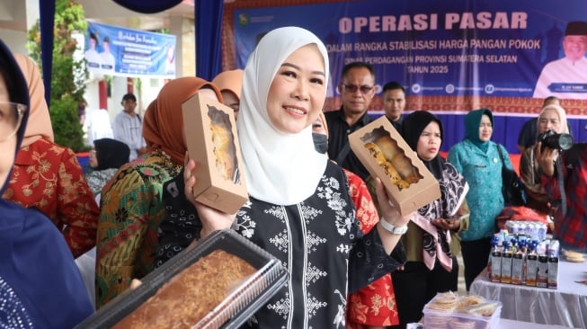 Feby Deru: Operasi Pasar Ramadan Bantu Ibu-Ibu Dapatkan Sembako Murah