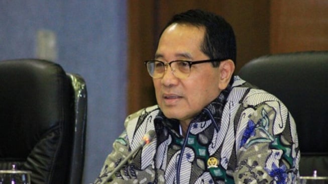 Produksi Padi Meroket di Awal 2025, DPR Puji Langkah Kementan