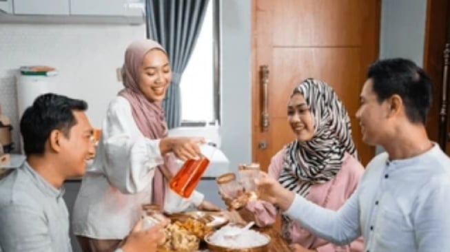 Tips Pola Makan Sehat saat Ramadan: Menjaga Berat Badan dan Kesehatan Selama Berpuasa