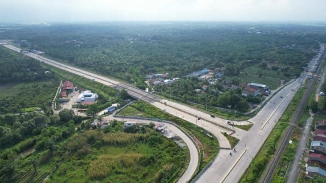 GRATIS! Tol Kuala Tanjung - Indrapura Dibuka Besok, Ini Syaratnya!