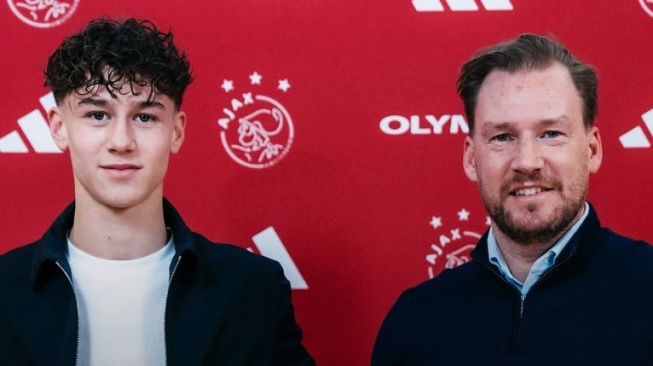 Ryan van de Parvert, Pemain keturunan Medan-Yogyakarta yang baru-baru ini dikontrak Ajax Amsterdam dan bisa jadi aset masa depan Timnas Indonesia. (IG sneakerzoneid)