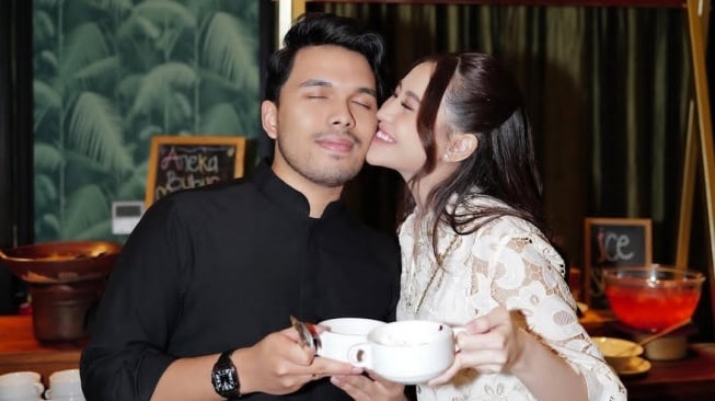 Thariq Halilintar Berikan Kejutan Ultah untuk Aaliyah Massaid (Instagram)