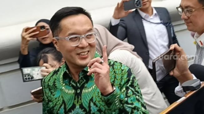 Bos GOTO Boyong Driver Berjaket Hijau ke Istana, Prabowo Bakal Umumkan THR Ojol?