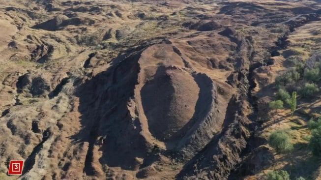 Lokasi yang diduga sebagai lokasi "Bahtera Nuh" di Turki. [NoahsArkScans/Facebook]