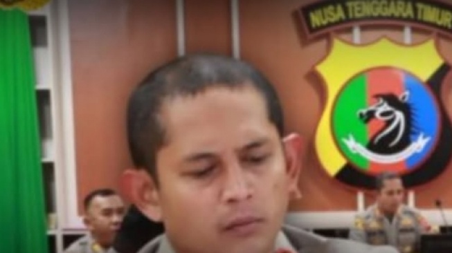 Kapolres Ngada nonaktif AKBP Fajar Widyadharma Lukman Sumaatmaja. (tangkapan layar/Instagram)