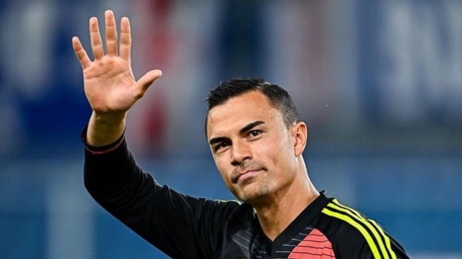 Emil Audero kiper Palermo yang resmi menjadi WNI dan bakal bersaing dengan Maarten Paes di posisi penjaga gawang Timnas Indonesia [Instagram Emil Audero]