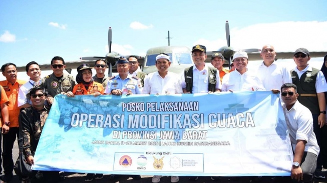 Pemdaprov Jabar Gelar Operasi Modifikasi Cuaca Untuk Mitigasi Bencana