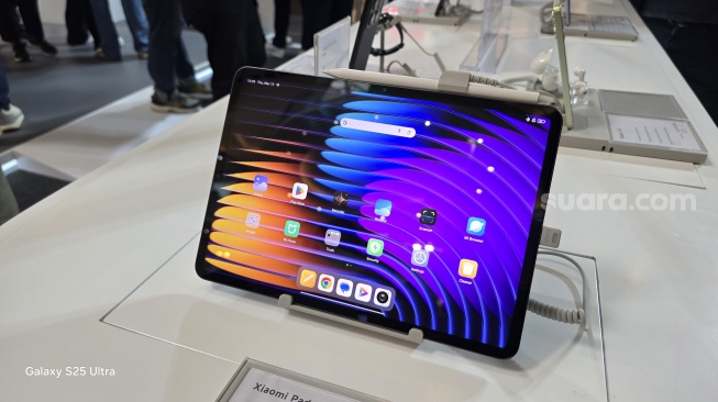 Tablet Xiaomi Pad 7 Pro resmi diluncurkan ke Indonesia pada Kamis (13/3/2025). [Suara.com/Dicky Prastya]