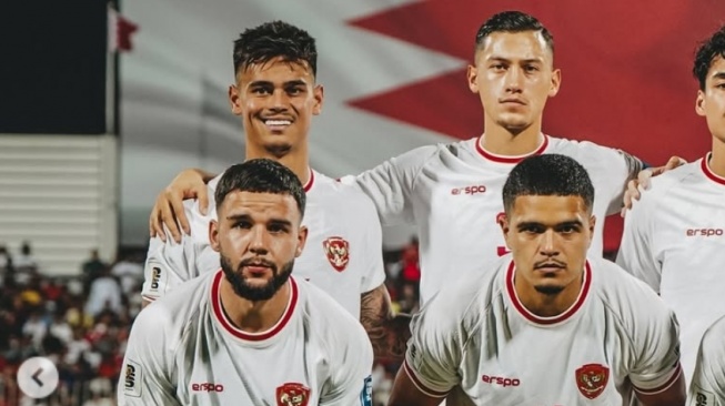 Federasi Sepak Bola Dunia (FIFA) menyoroti Mees Hilgers, bek tengah andalan Timnas Indonesia, yang semakin menunjukkan kualitasnya dalam perjalanan menuju Piala Dunia 2026.  (IG Mees Hilgers)