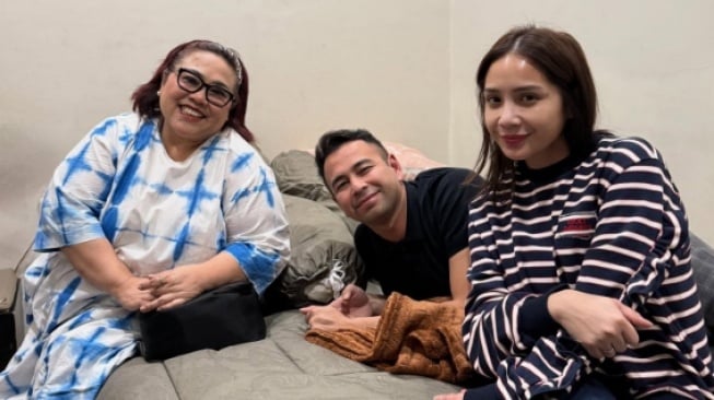 Posting Foto Bareng Nunung, Raffi Ahmad Beri Dukungan: Setiap Cobaan Pasti Ada Akhirnya