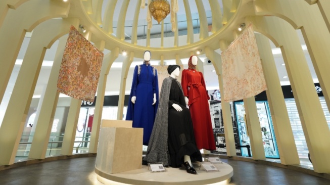 Instalasi Ramadan Megah di Senayan City: Buttonscarves Hadirkan Koleksi Elegan (Dok. Istimewa)