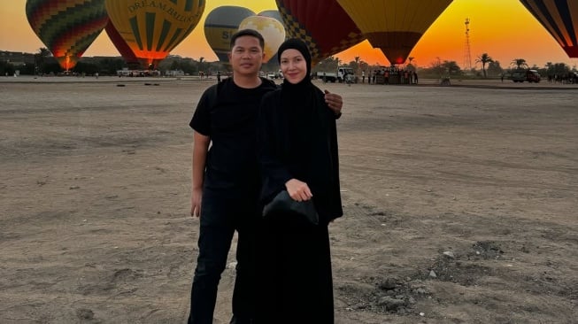 Ratna Galih dan Muhammad Sawkani. [Instagram/ratnagalih]