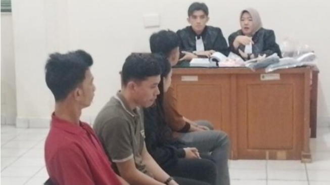 Saksi dalam sidang kasus penganiayaan Muhammad Luthfi Hadyhan dokter koas di Rumah Sakit Siti Fatimah yang dilakukan terdakwa Fadilla alias Datuk [sumselupdate]