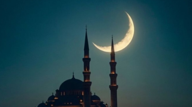 Kisah Ulama yang Mendapatkan Malam Lailatul Qadar (freepik)