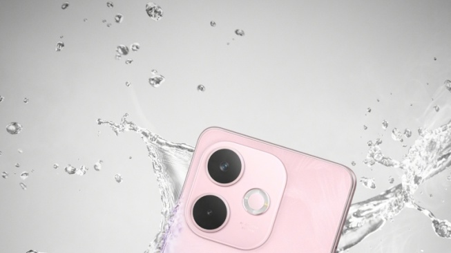 Intip Pesona Oppo A5 Pro 5G: HP Rp 4 Jutaan yang Tahan Banting dan Anti Air