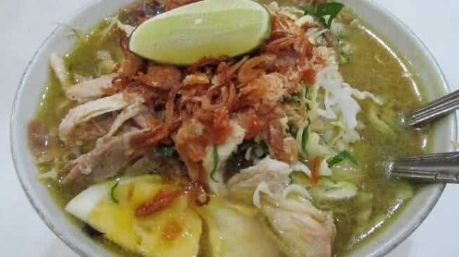 Salah satu kuliner asal Malang, Soto Geprak. (Twitter)